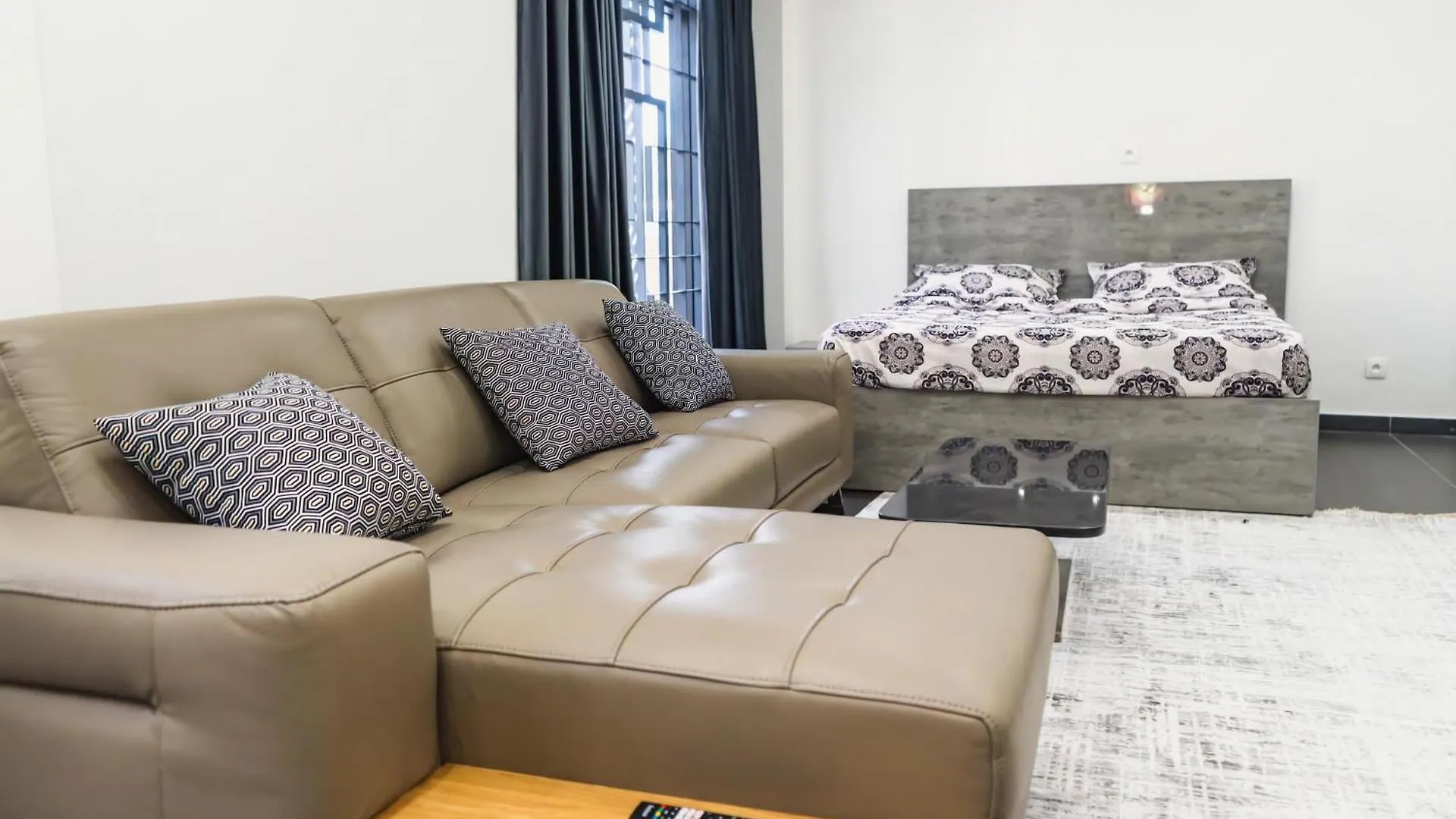 Apartament Sourok 3 Vdn Dakar